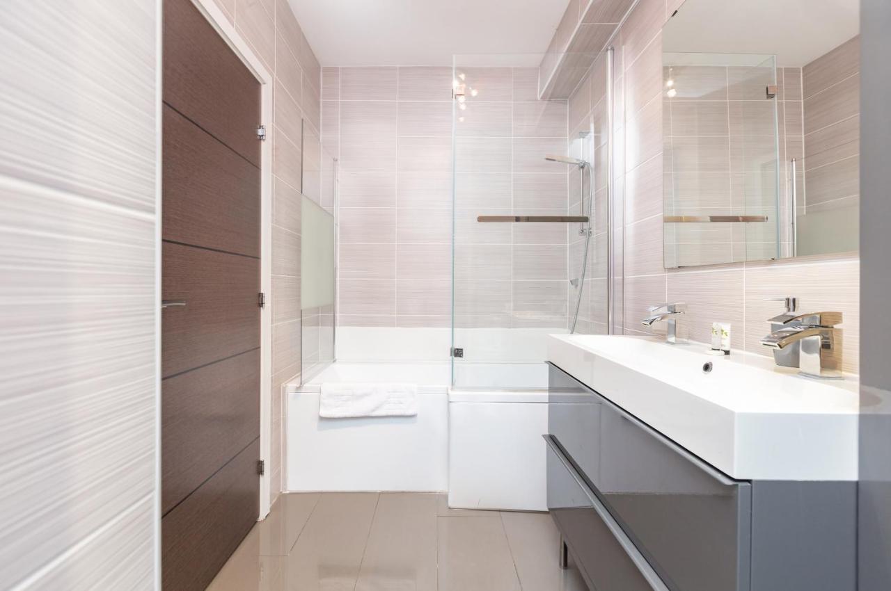 Manhattan Heights - 5 Maidstone Ngoại thất bức ảnh